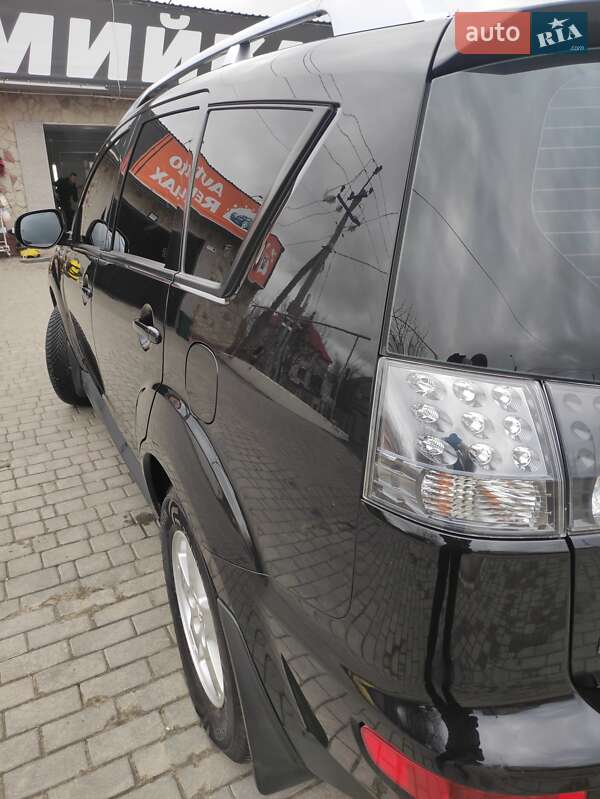Позашляховик / Кросовер Mitsubishi Outlander 2010 в Одесі