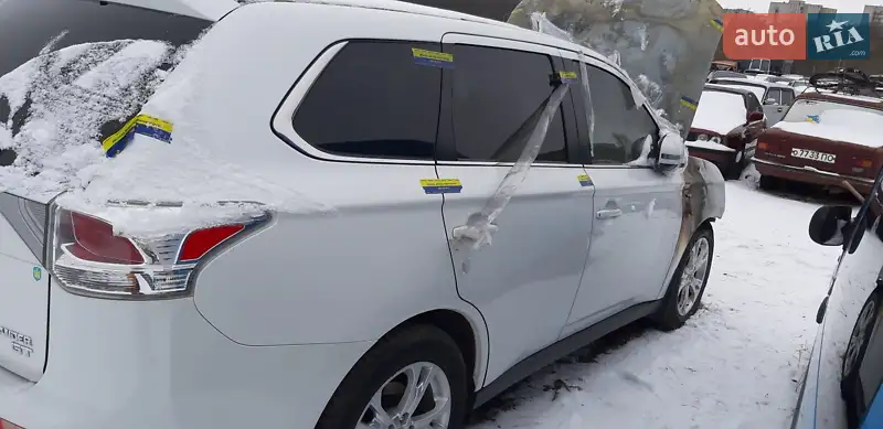 Mitsubishi Outlander 2013