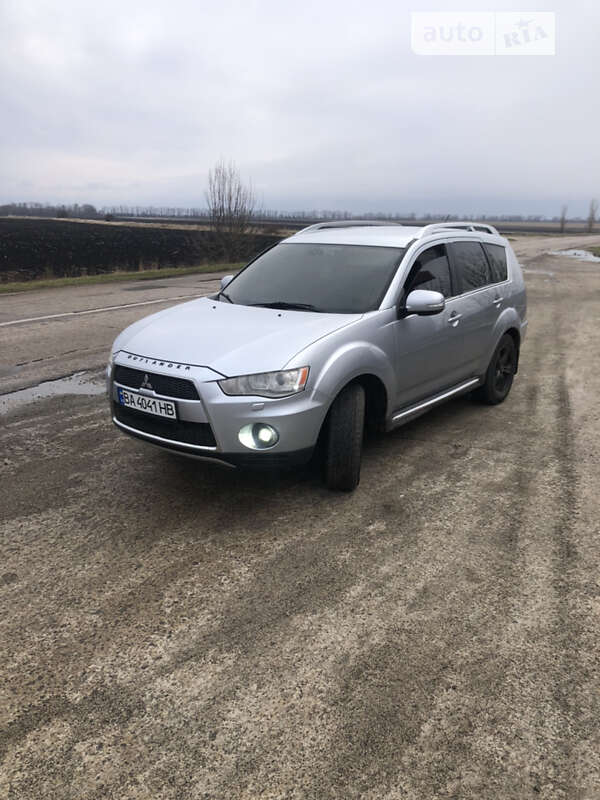 Внедорожник / Кроссовер Mitsubishi Outlander 2010 в Кропивницком