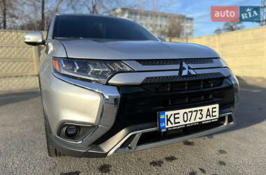 Внедорожник / Кроссовер Mitsubishi Outlander 2018 в Днепре