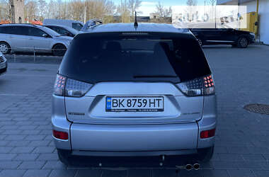 Внедорожник / Кроссовер Mitsubishi Outlander 2008 в Ровно