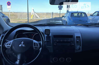 Позашляховик / Кросовер Mitsubishi Outlander 2008 в Рівному