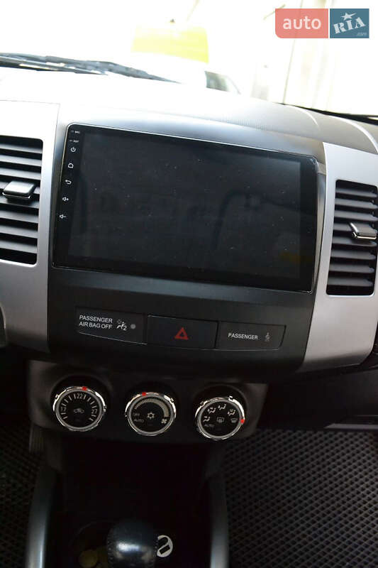 Внедорожник / Кроссовер Mitsubishi Outlander 2010 в Ивано-Франковске