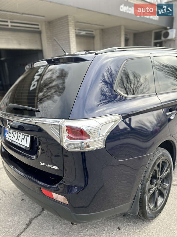 Внедорожник / Кроссовер Mitsubishi Outlander 2013 в Днепре