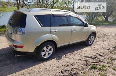 Позашляховик / Кросовер Mitsubishi Outlander 2008 в Теплику