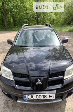Внедорожник / Кроссовер Mitsubishi Outlander 2007 в 