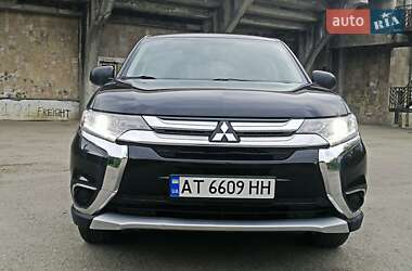 Внедорожник / Кроссовер Mitsubishi Outlander 2016 в Ивано-Франковске