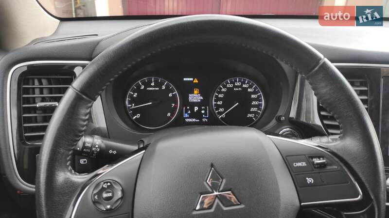 Позашляховик / Кросовер Mitsubishi Outlander 2019 в Чигирину фото 8 Позашляховик / Кросовер Mitsubishi Outlander 2019 в Чигирину
