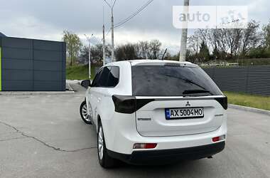 Внедорожник / Кроссовер Mitsubishi Outlander 2013 в Чернигове