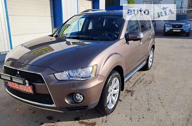 Внедорожник / Кроссовер Mitsubishi Outlander 2011 в Броварах