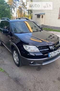 Позашляховик / Кросовер Mitsubishi Outlander 2006 в Києві