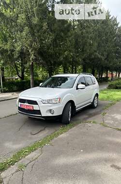 Внедорожник / Кроссовер Mitsubishi Outlander 2012 в Кривом Роге