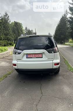 Внедорожник / Кроссовер Mitsubishi Outlander 2012 в Кривом Роге