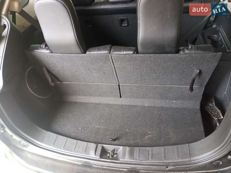 Позашляховик / Кросовер Mitsubishi Outlander 2013 в Львові