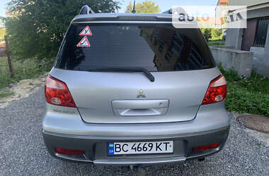 Позашляховик / Кросовер Mitsubishi Outlander 2006 в Львові