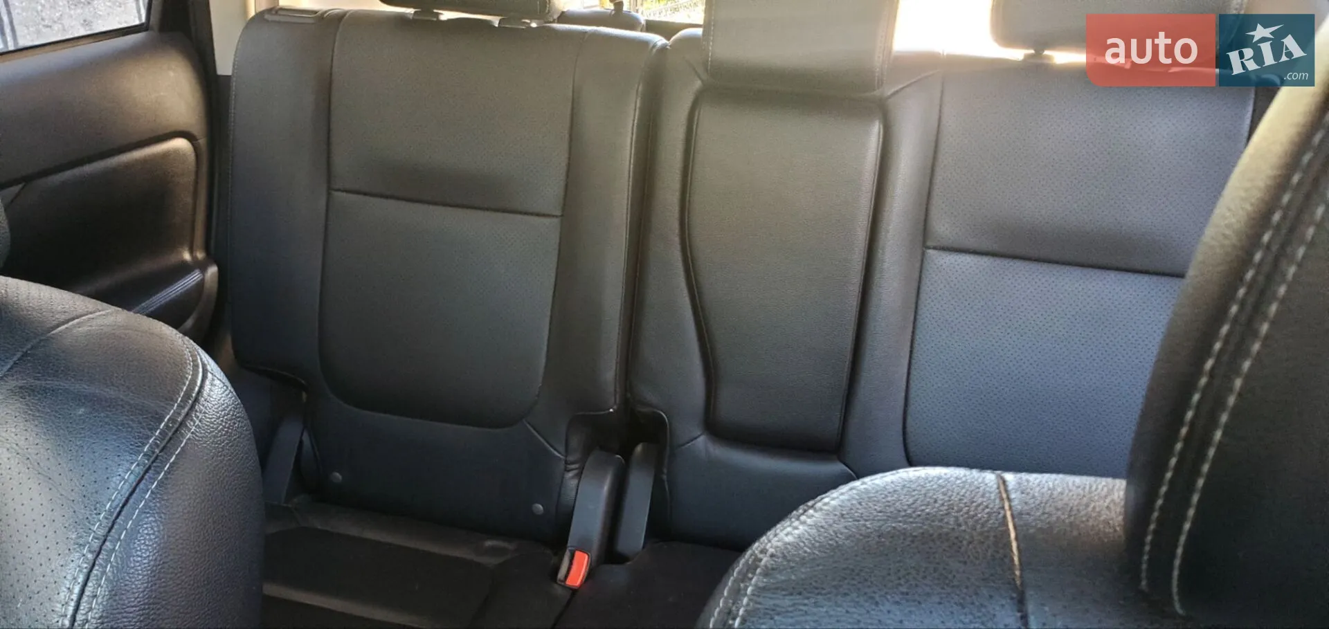 2013 Mitsubishi Outlander - мініатюра 24
