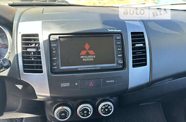 Внедорожник / Кроссовер Mitsubishi Outlander 2008 в Нежине