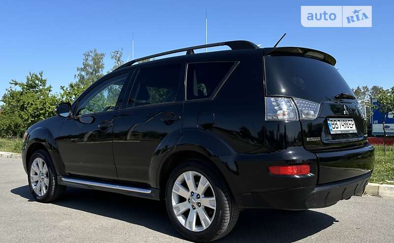 Внедорожник / Кроссовер Mitsubishi Outlander 2010 в Буче