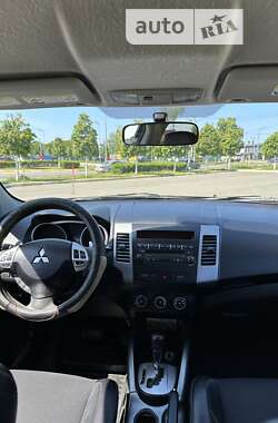 Позашляховик / Кросовер Mitsubishi Outlander 2010 в Бучі