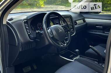 Позашляховик / Кросовер Mitsubishi Outlander 2018 в Дніпрі