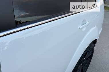 Позашляховик / Кросовер Mitsubishi Outlander 2010 в Радивиліві