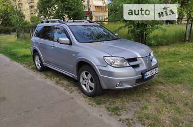 Позашляховик / Кросовер Mitsubishi Outlander 2007 в Києві