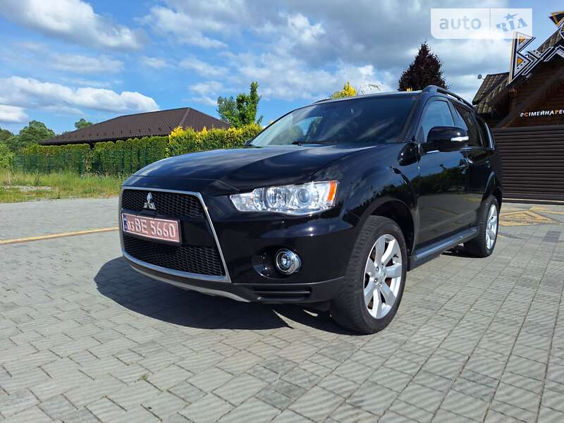 Позашляховик / Кросовер Mitsubishi Outlander 2012 в Стрию