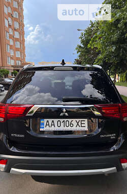 Позашляховик / Кросовер Mitsubishi Outlander 2017 в Бердичеві