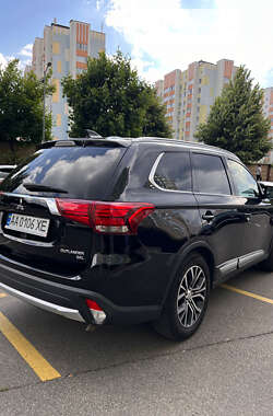 Позашляховик / Кросовер Mitsubishi Outlander 2017 в Бердичеві