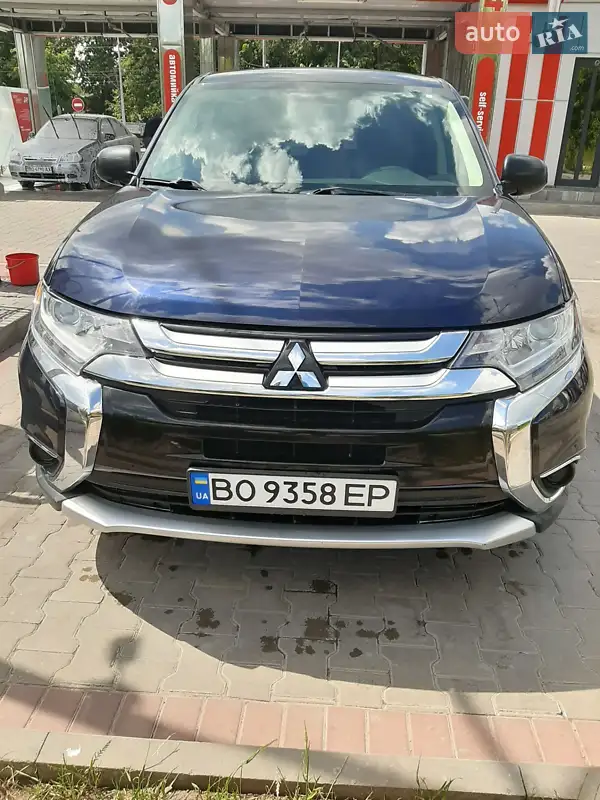 Mitsubishi Outlander