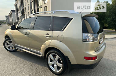 Позашляховик / Кросовер Mitsubishi Outlander 2009 в Львові