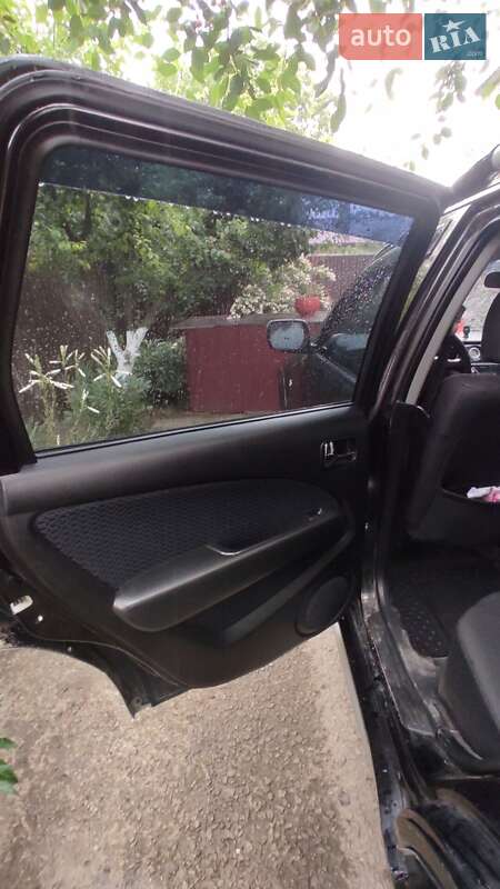 Позашляховик / Кросовер Mitsubishi Outlander 2007 в Гусятині