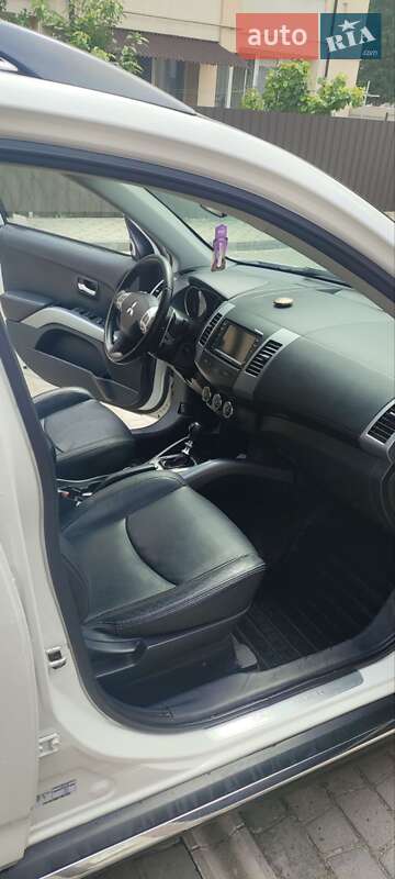 Позашляховик / Кросовер Mitsubishi Outlander 2012 в Кам'янець-Подільському