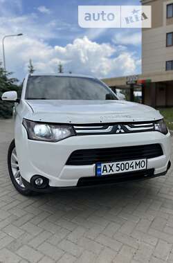 Позашляховик / Кросовер Mitsubishi Outlander 2013 в Харкові