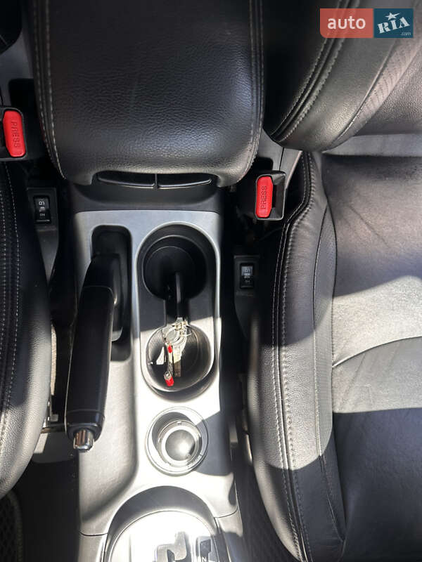 Позашляховик / Кросовер Mitsubishi Outlander 2010 в Чернівцях