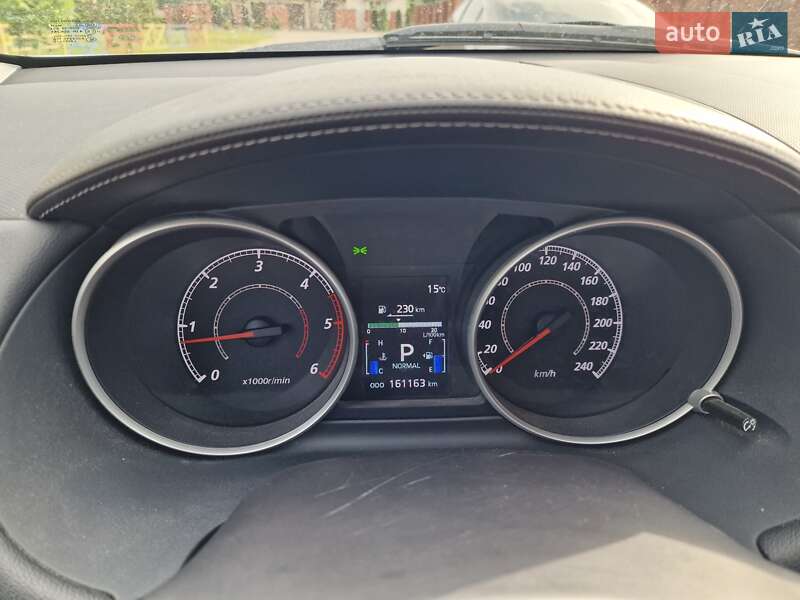 Внедорожник / Кроссовер Mitsubishi Outlander 2012 в Львове