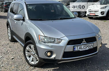 Внедорожник / Кроссовер Mitsubishi Outlander 2011 в Ровно