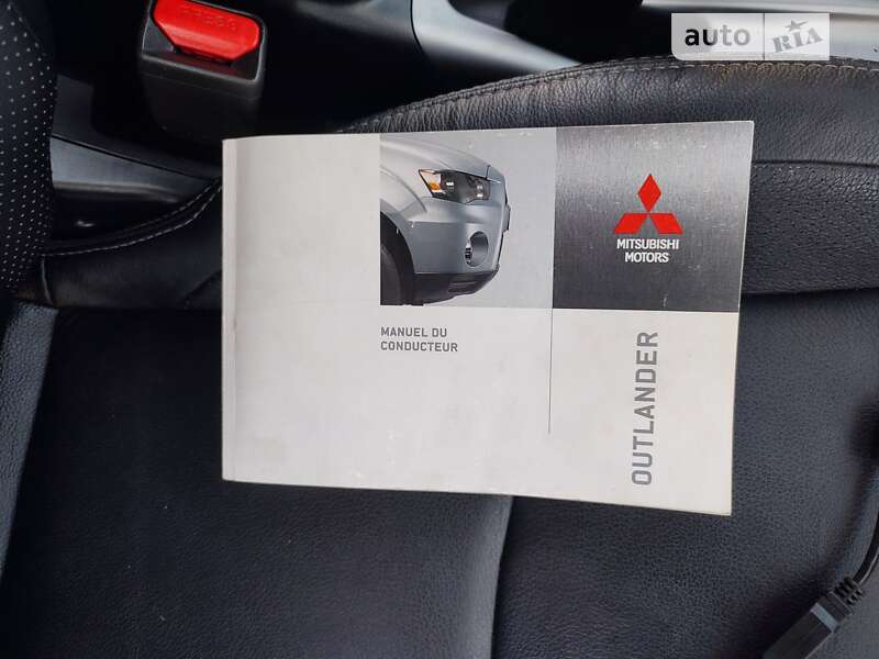 Внедорожник / Кроссовер Mitsubishi Outlander 2012 в Нежине