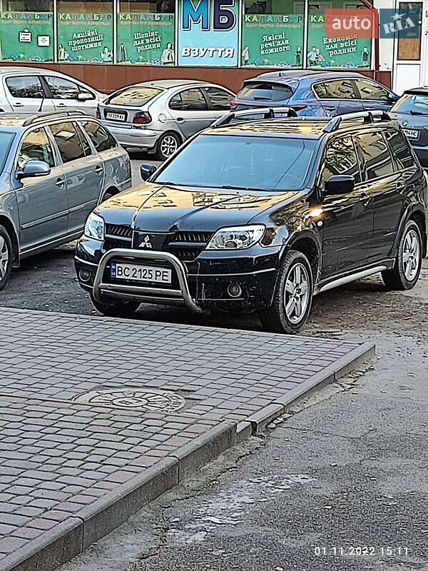 Внедорожник / Кроссовер Mitsubishi Outlander 2008 в Львове