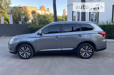 Внедорожник / Кроссовер Mitsubishi Outlander 2020 в Белой Церкви