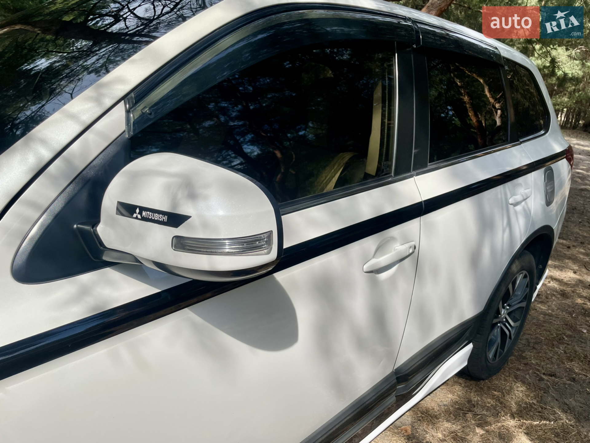2016 Mitsubishi Outlander - мініатюра 12