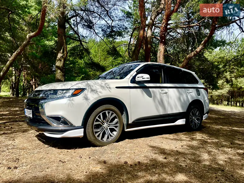 Mitsubishi Outlander