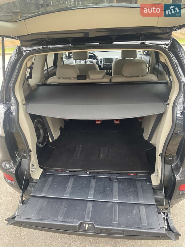 Внедорожник / Кроссовер Mitsubishi Outlander 2012 в Чернигове