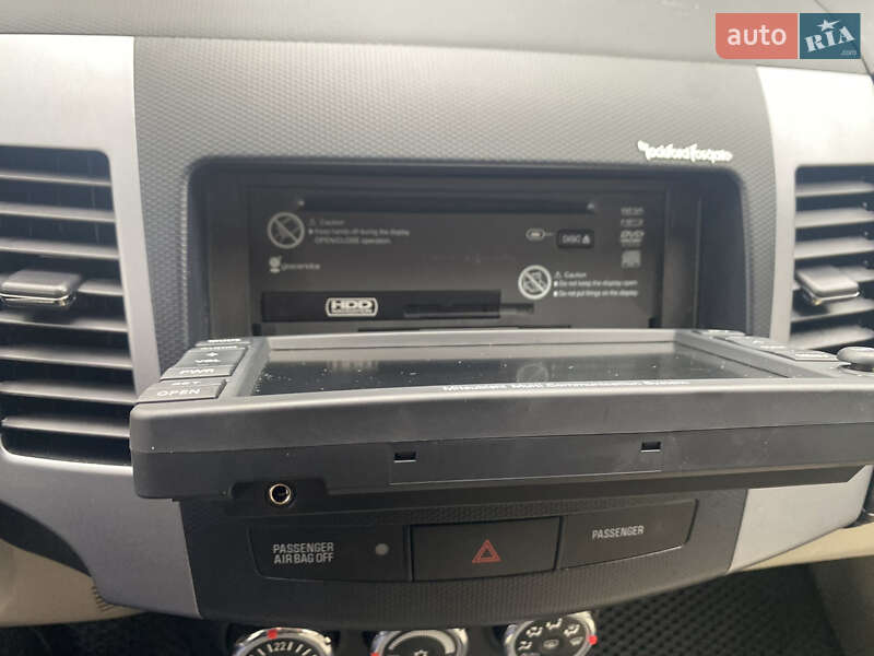 Внедорожник / Кроссовер Mitsubishi Outlander 2012 в Чернигове