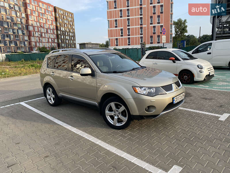 Позашляховик / Кросовер Mitsubishi Outlander 2007 в Києві