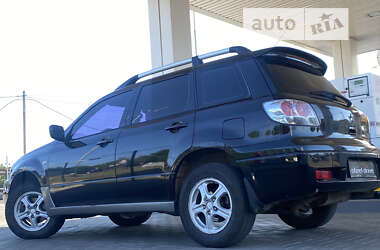 Внедорожник / Кроссовер Mitsubishi Outlander 2003 в Николаеве