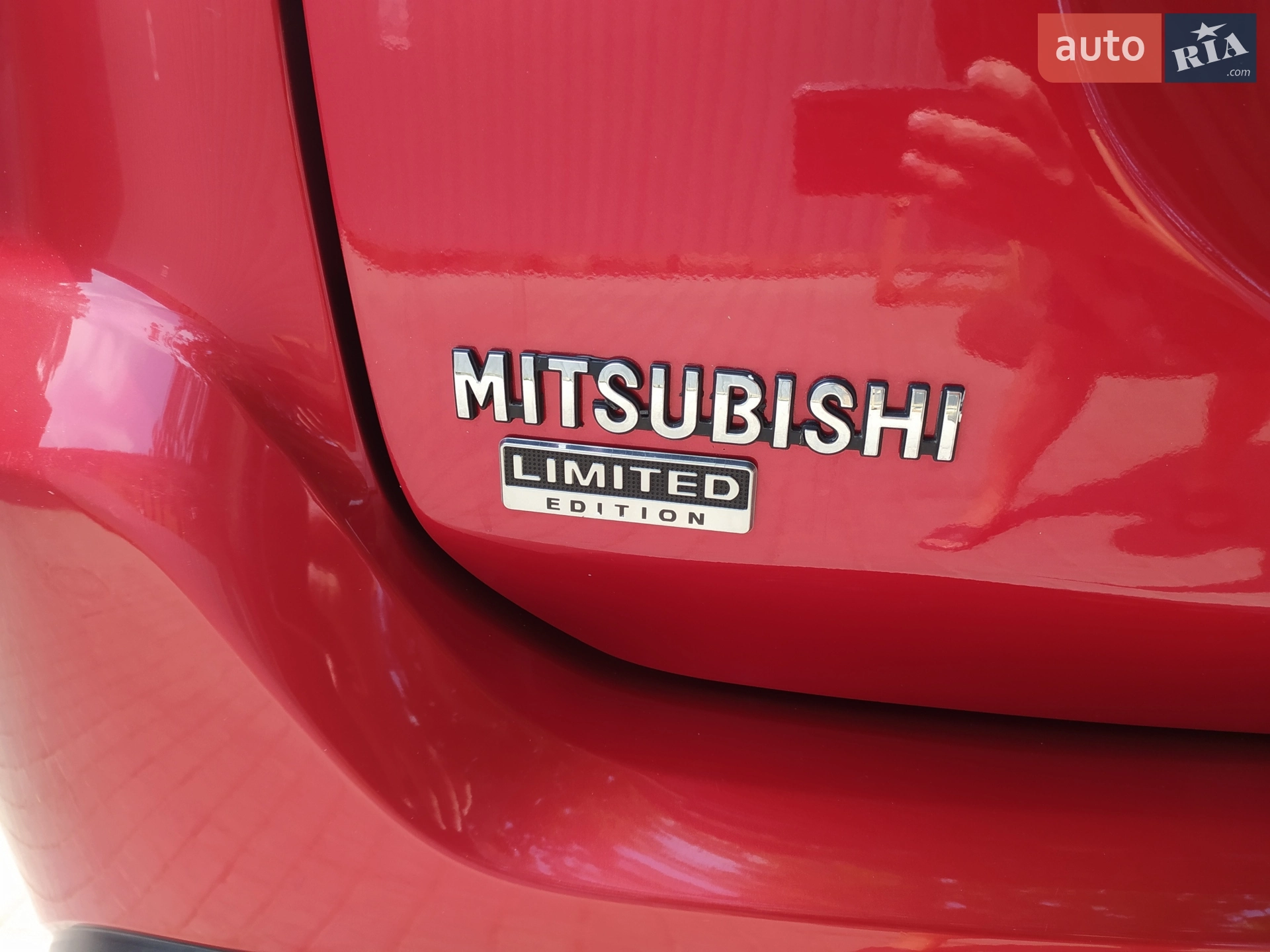 2017 Mitsubishi Outlander - мініатюра 12