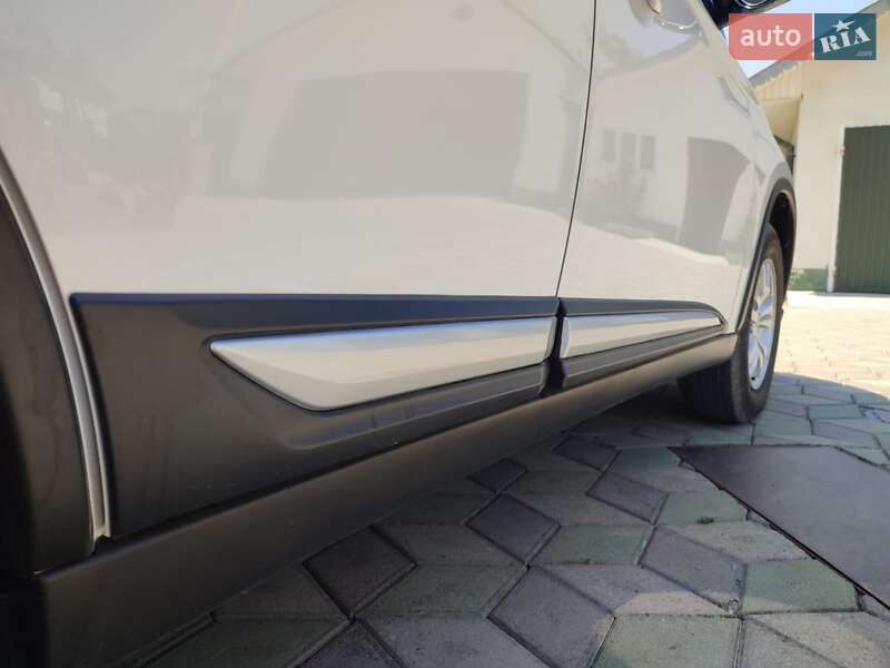 Внедорожник / Кроссовер Mitsubishi Outlander 2021 в Черновцах