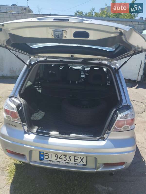 Позашляховик / Кросовер Mitsubishi Outlander 2008 в Кременчуці