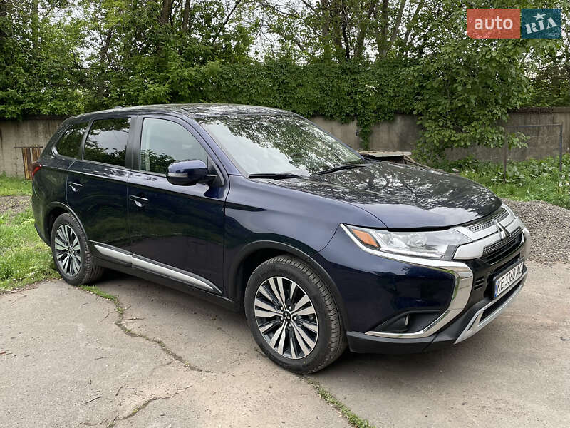 Позашляховик / Кросовер Mitsubishi Outlander 2019 в Кривому Розі